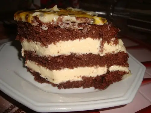 bolo-de-mousse-de-maracuja-com-chocolate