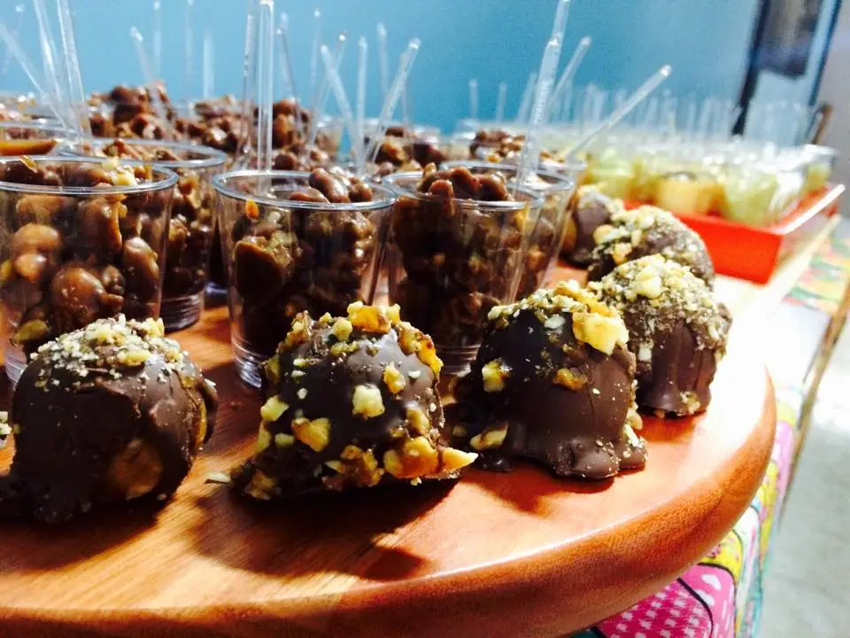 Bombom Ferrero de Amendoim 5 bombom amendoim 2