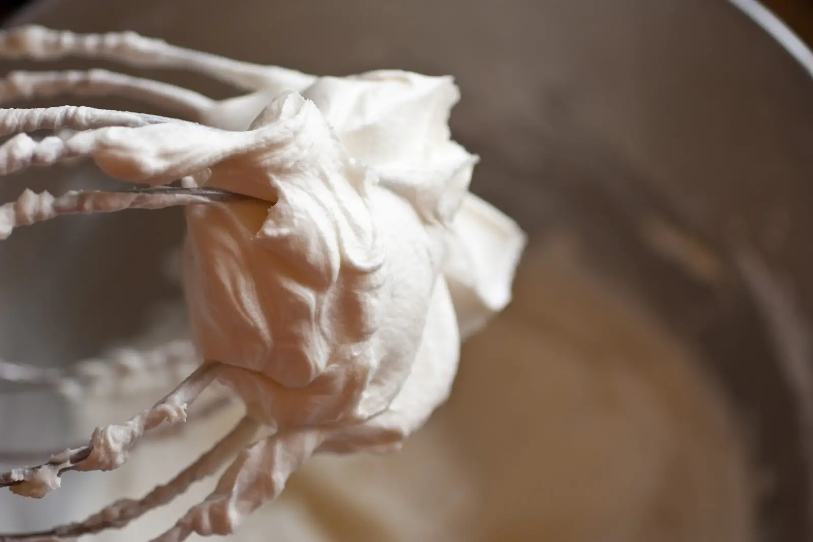Cobertura Cremosa de Baunilha – Buttercream 1 buttercreamfrosting
