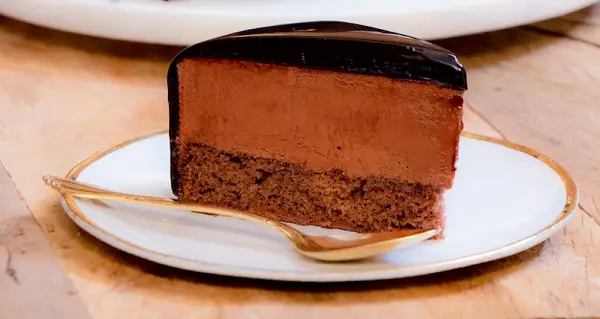 bolo mousse de chocolate ickfd