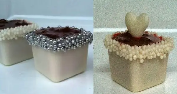 Mini-Caixinhas de Chocolate com Doce de Coco e Geléia de Morangos 7 mini caixinha