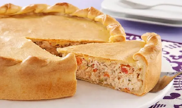 Torta de Frango Cremoso 4 torta de frango