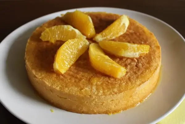 Bolo Manuê com Calda de Laranja 4 bolo manuê face