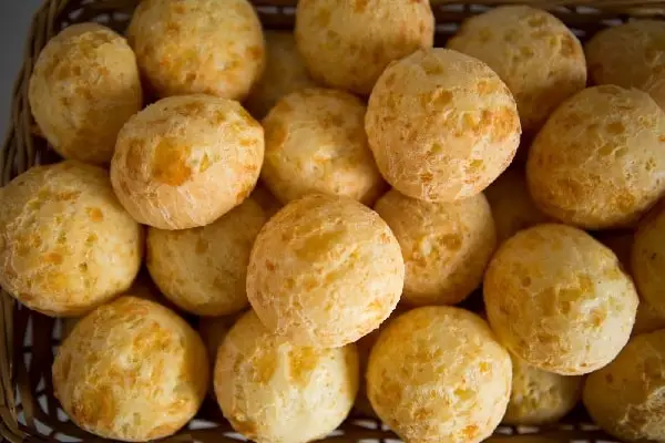 Pão de Queijo de 3 Ingredientes 4 pão de queijo de 3 1