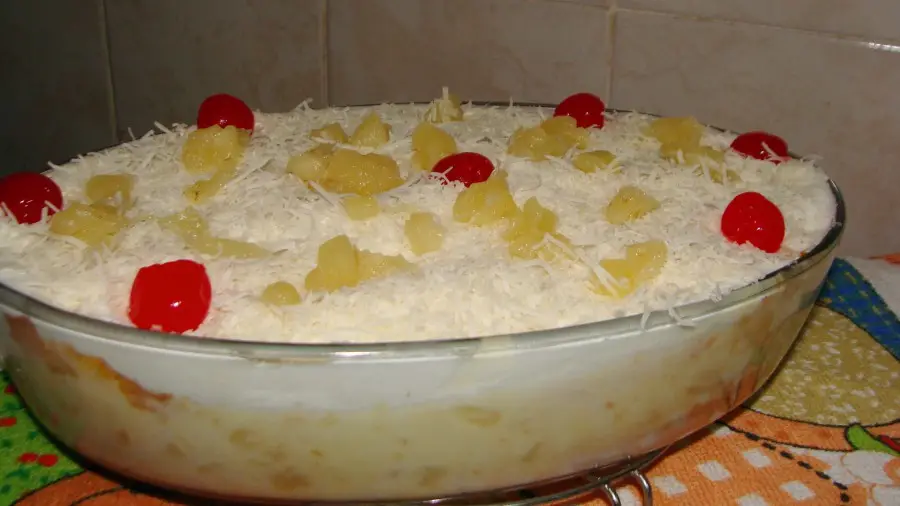 Bolo Gelado de Pirex com Creme de Leite Ninho 7 Bolo gelado de pirex com creme de leite ninho