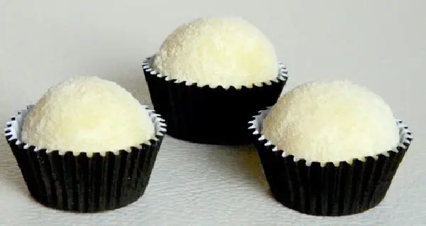 Brigadeiro de Leite Ninho Que Não Vai Ao Fogo 3 brigadeiro de leite ninho