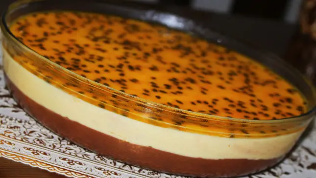 Mousse de Maracujá com Ganache de Chocolate 1 mousse com ganache
