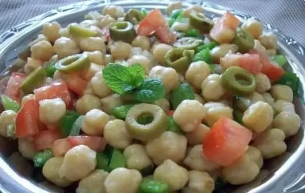 Salada de Grão de Bico Refrescante 3 salada de grão