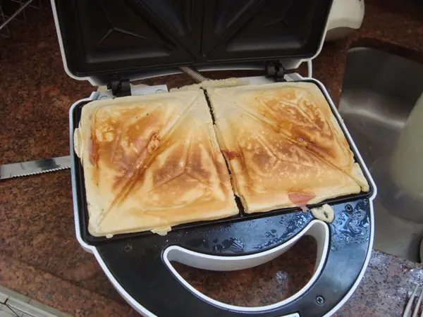 Crepe Suíço na Sanduicheira 1 crepe1