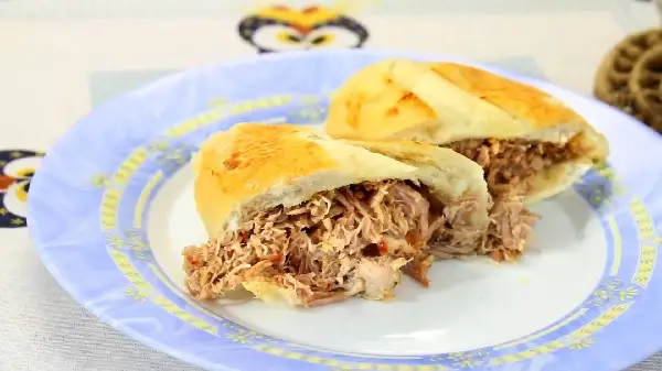 Sanduíche de Pernil 4 pernil