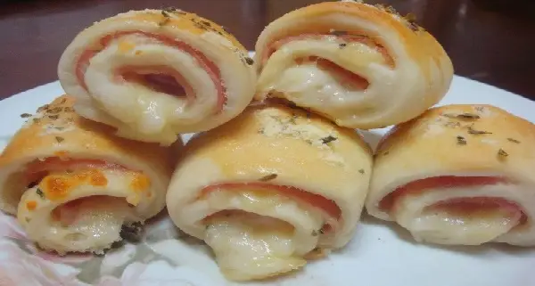 Enroladinho de Queijo e Presunto 4 enroladinho vovo site