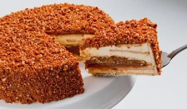 Torta Crocante de Doce de Leite 1 Torta Crocante de Doce de Leite, já prontinho para comer