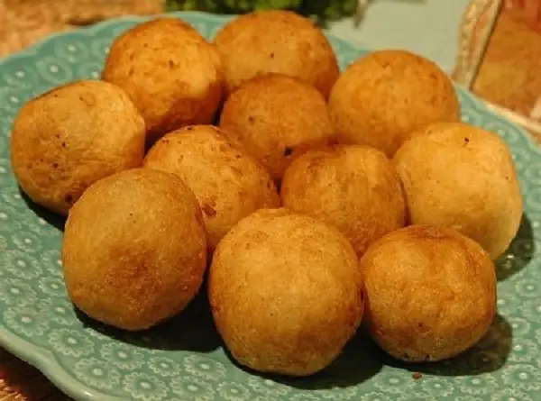 Bolinho de Mandioca Assado,já pronto