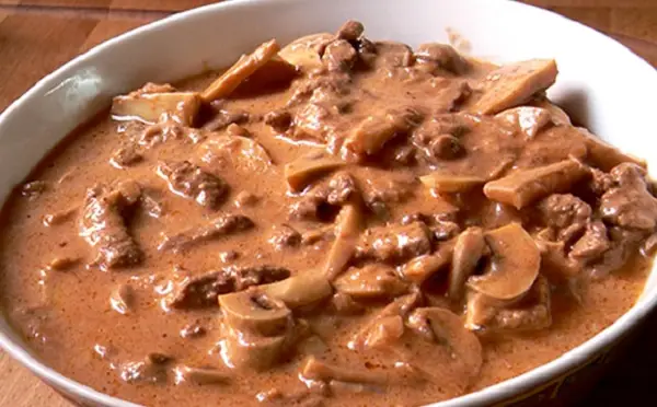 Estrogonofe de Carne Tradicional 6 estrogonofe-6