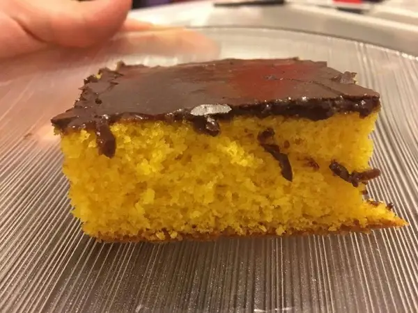 Bolo de Cenoura Tradicional (da Cobertura Quebradiça) 1 bolo de cenoura tradicional5