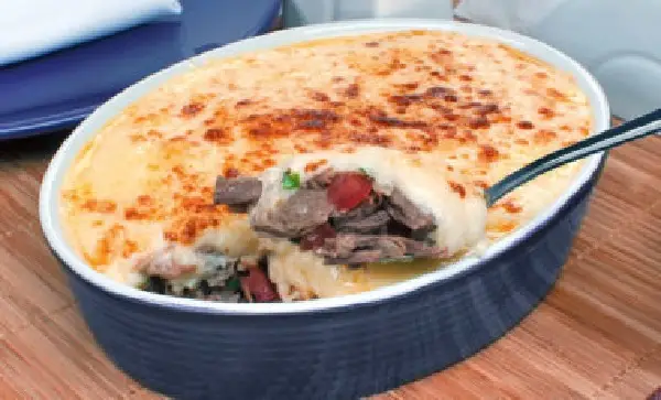 escondidinho de costela