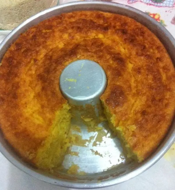 Bolo de Milho com Leite Condensado 1 bolo de milho com leite condensado