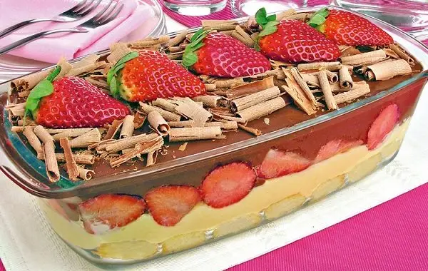 Pavê Rápido de Morango e Chocolate 3 pave rápido de morango com chocolate 1