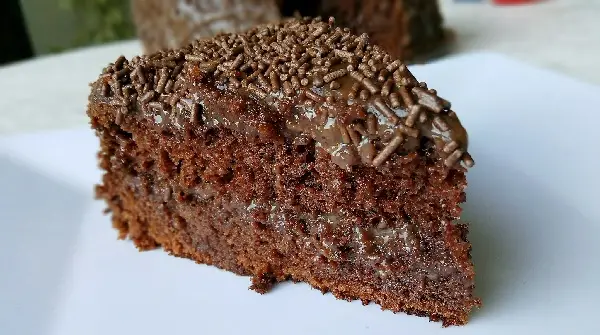 bolo de chocolate molhadinho