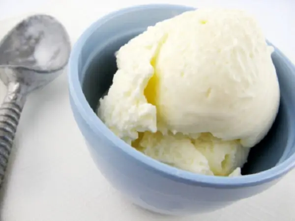 sorvete caseiro com 2 ingredientes