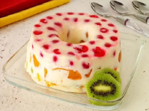 Pudim de Maria Mole Tropical (com Frutas) 1 pudim de maria mole tropical (com frutas)