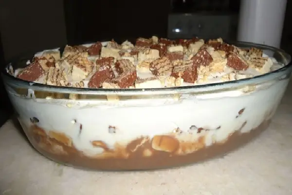 Pavê de Chocolate com Bis 6 pavê de chocolate com bis - a sobremesa de natal que todo mundo vai amar!