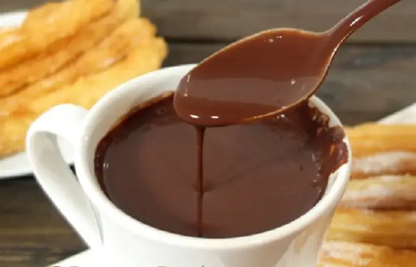 chocolate quente caseiro, prontinho para se deliciar