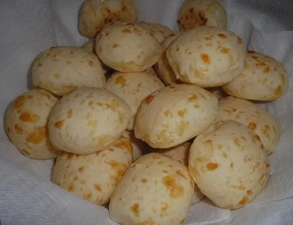 Pão de Queijo Fácil com 3 Ingredientes 3 pão de queijo fácil