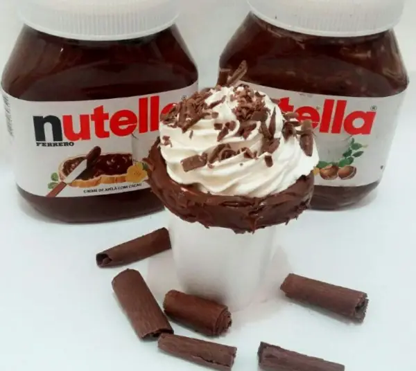 chocolate quente caseiro com nutella