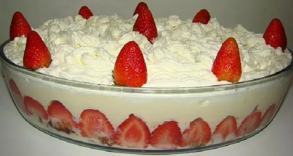 pavê de bis com morango - uma sobremesa para o natal mais sensacional