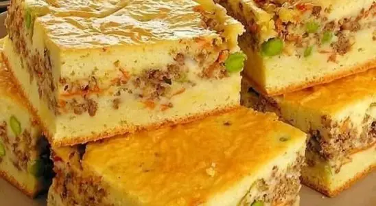 Torta de carne moída com ovo de liquidificador deliciosa e perfeita para fazer hoje 2 Torta de carne moída de liquidificador cortada pronto para ser servida