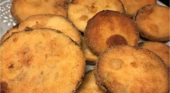 Berinjela empanada sequinha e crocante perfeito para acompanhar o almoço ou jantar 3 Berinjela empanada sequinha e crocante