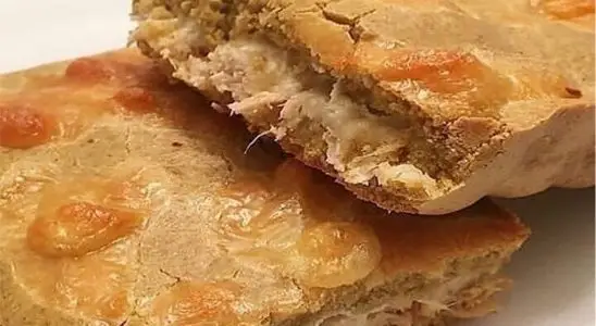 Empadão de frango com a massa de creme de leite muito fácil de ser feita e fica deliciosa 1 Empadão com massa de creme de leite