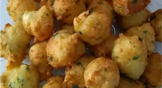 Bolinho de milho caipira de Minas perfeito para acompanhar seu almoço ou para seu lanche 3 Bolinho de milho