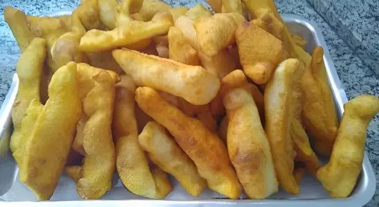 Massinha frita receita que minha avó fazia pra gente comer no chá da tarde 1 massinha frita