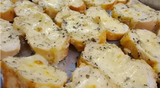 Creme de alho para torradas e pão de alho receita simples saborosa e fácil de fazer 3 creme de alho para torradas