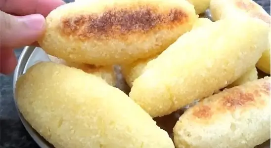Pão de tapioca um pãozinho simples e muito prático para o seu café ou lanche 2 pão de tapioca