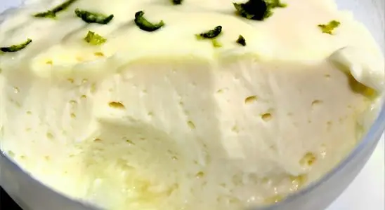 Mousse de limão fácil feito com limão natural e outros ingredientes que tem no seu armário 4 Mousse de limão