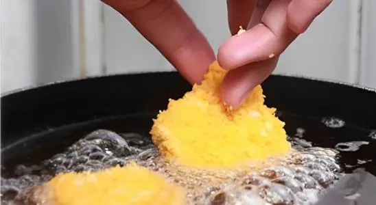Dicas para evitar o cheiro de fritura na sua cozinha na hora de preparar seu almoço de natal 2 dicas para evitar o cheiro de fritura em casa