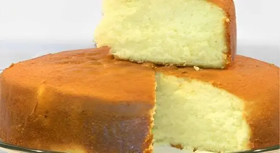 Pão de ló de liquidificador um bolo muito fácil e fofinho perfeito para bolos recheados 4 Pão de ló de liquidificador