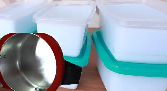 Aprenda a fazer pasta de brilho para deixar suas panelas brilhando para preparar sua ceia de natal 1 pasta de brilho