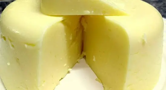 Queijo manteiga caseiro um queijo simples e fácil feito com ingredientes que você tem na geladeira 1 Queijo manteiga caseiro