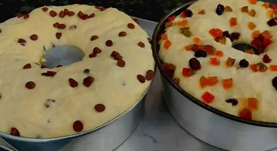 Rosca natalina fácil que não precisa sovar com frutas ou gotas de chocolate 4 rosca natalina
