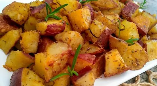 A melhor receita de batata doce do mundo crocante por fora e macia por dentro 3 batata doce