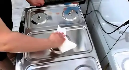 Como deixar fogão brilhando sem manchas de gordura sem muito esforço 2 fogão brilhando