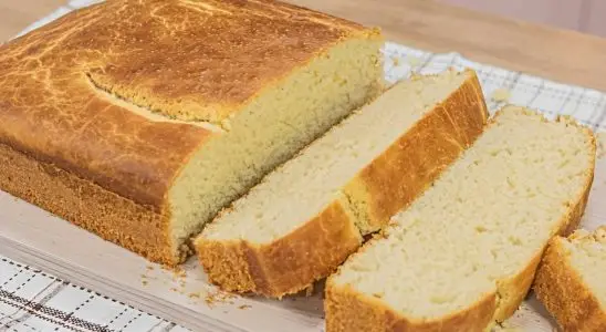 Pão caseiro de massa mole é só misturar os ingredientes deixar crescer e assar uma delícia 4 pão caseiro