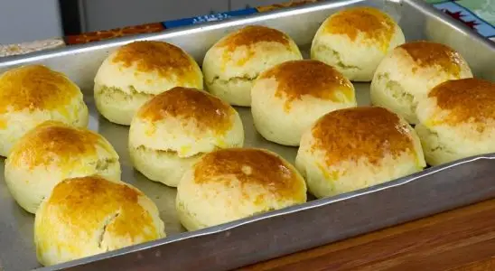 Pão de minuto feito com pó royal e que não precisa sovar perfeito para seu lanche ou café 1 pão de minuto