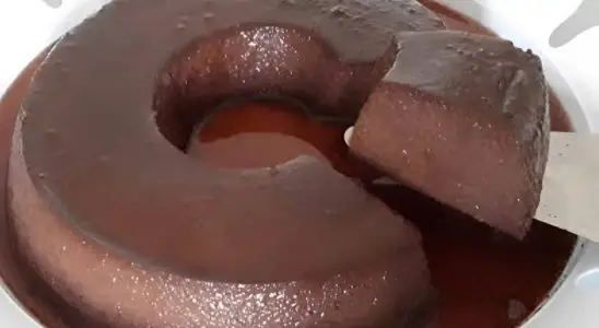Pudim de chocolate simples e prático uma sobremesa perfeita par ao domingo de páscoa 2 Pudim de chocolate