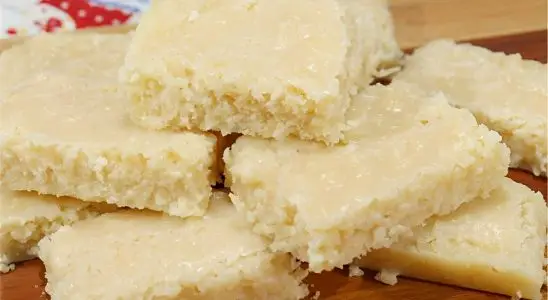 Cocada mineira sem leite condensado fácil de fazer deliciosa e perfeita para a sobremesa 3 cocada mineira