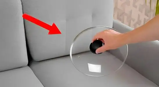 Fiz um limpador de sofás prático e eficiente com uma tampa de panela e o sofá ficou como novo 4 limpador de sofás